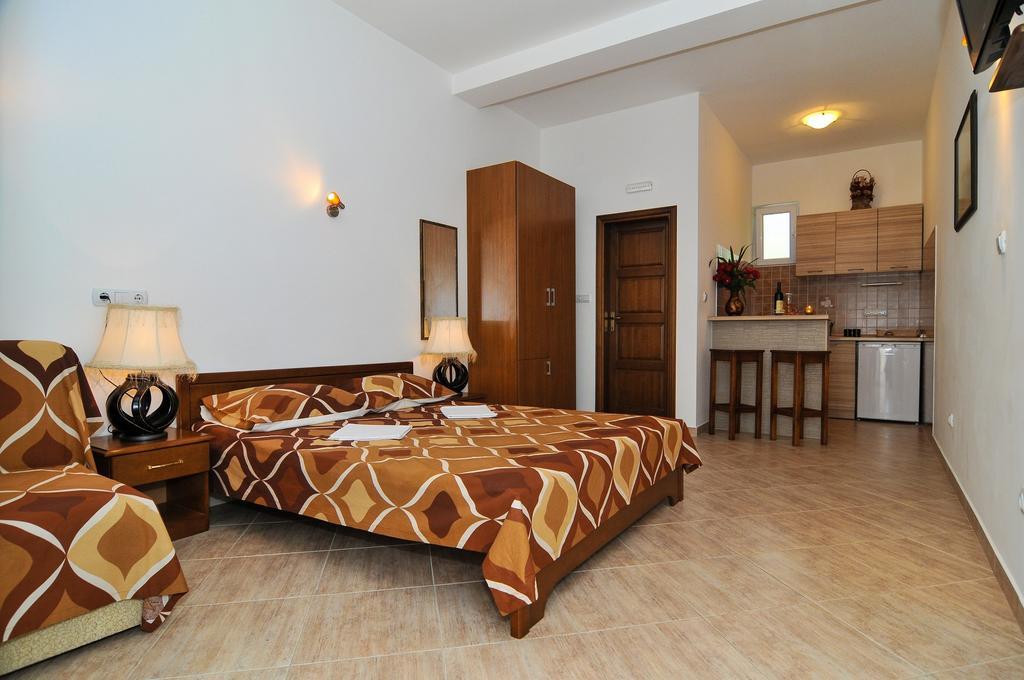 Apartments Samardzic Τίβατ Εξωτερικό φωτογραφία